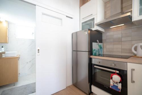 Acropolis view topfloor apartment - image 10