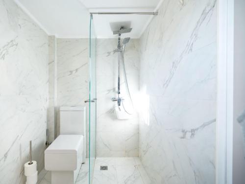 Acropolis view topfloor apartment - image 11