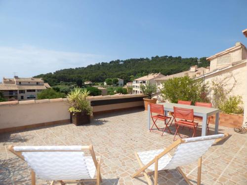 WIFI, Climatisation, parking, plage à pied - Apartment - Saint-Mandrier-sur-Mer