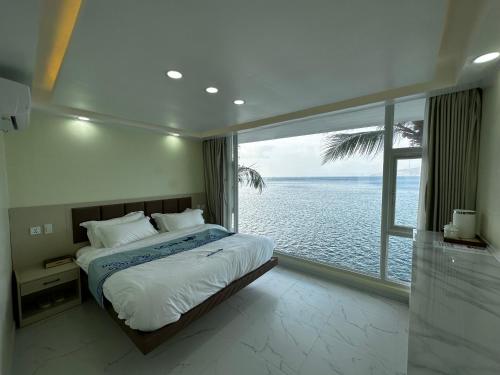 1 queen bed