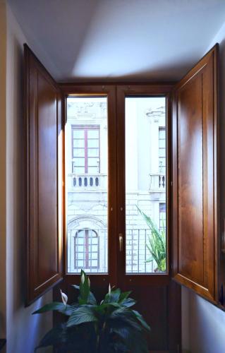 Cataneasy Rooms – Catania, CA