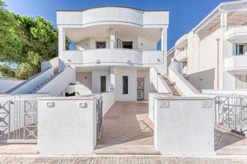 2 bedrooms, 4 beds