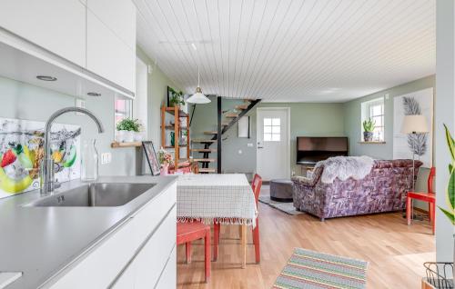 Cozy Home In Lund With Kitchen