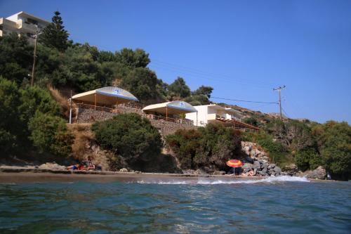 Santa Marina Apartments - image 8