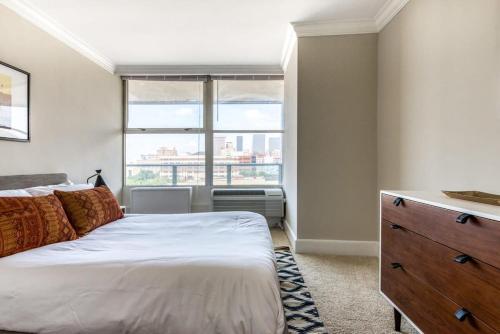 CozySuites 800 Tower 2BR with gym! 27 in Louisville, USA