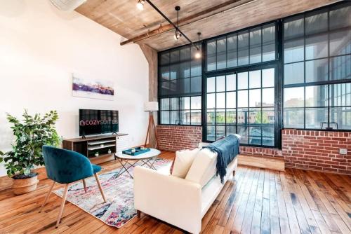 Stunning 1BR Adler Loft by CozySuites