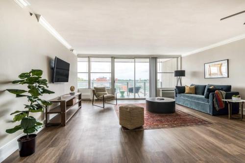 CozySuites 800 Tower 2BR with gym! 26 in Louisville, USA