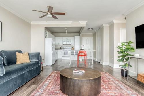 CozySuites 800 Tower 1BR with gym! 05 in Louisville, USA