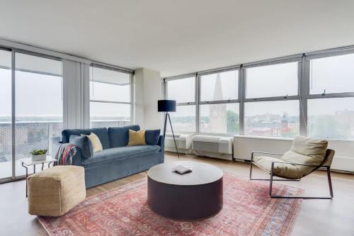 CozySuites 800 Tower 1BR with gym! 09 in Louisville, USA
