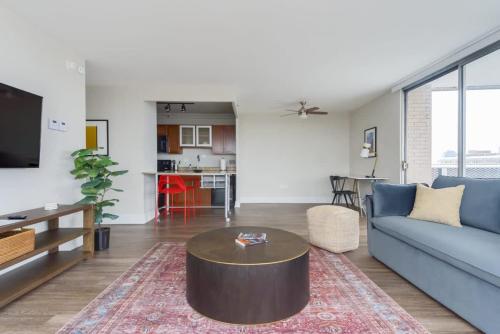 CozySuites 800 Tower 1BR with gym! 09 in Louisville, USA