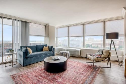 CozySuites 800 Tower 1BR with gym! 24 in Louisville, USA