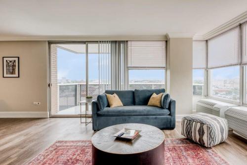 CozySuites 800 Tower 1BR with gym! 24 in Louisville, USA