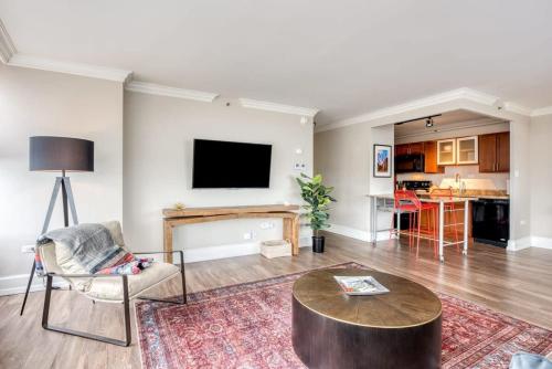 CozySuites 800 Tower 1BR with gym! 24 in Louisville, USA