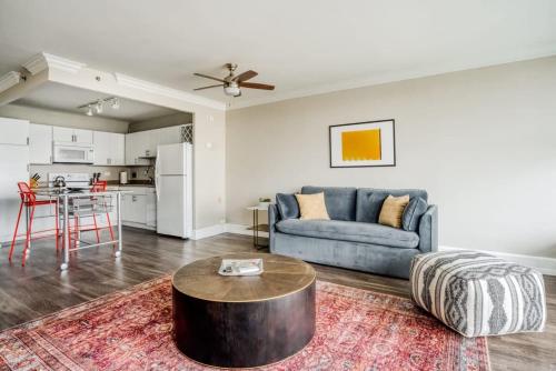 CozySuites 800 Tower 1BR with gym! 17 in Louisville, USA