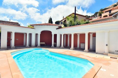 Le Cap Soleil -Standing - Piscine et Parking privé - Location saisonnière - Roquebrune-Cap-Martin