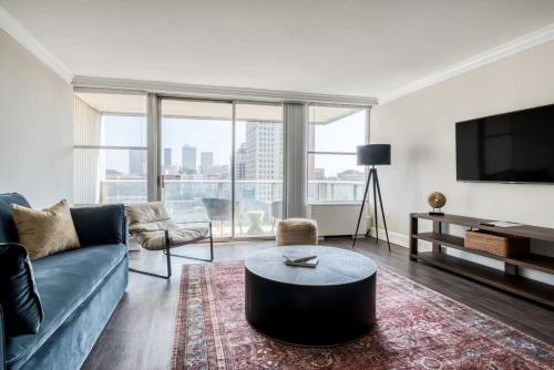 CozySuites 800 Tower 1BR with gym! 15 in Louisville, USA
