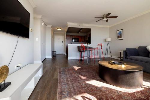 CozySuites 800 Tower 2BR with gym! 32 in Louisville, USA