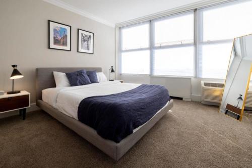 TWO 800 Tower CozySuites with gym! 21FL in Louisville, USA