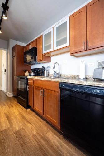 TWO 800 Tower CozySuites with gym! 21FL in Louisville, USA