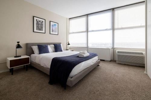 CozySuites 800 Tower 2BR with gym! 33 in Louisville, USA