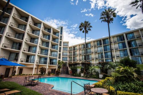 Exterior view, Garden Court East London in Stirling