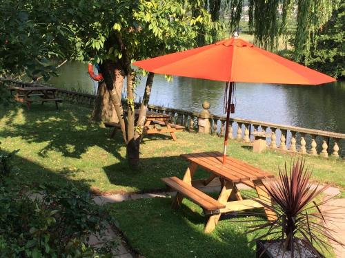 Old Mill Hotel & Lodge