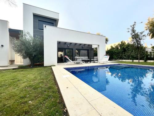 Villa Calella - with Private Pool