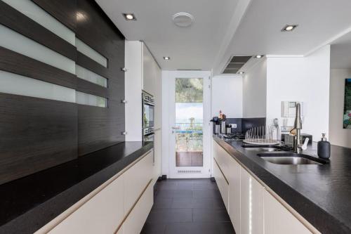 Kitchen, 3 bedrooms Duplex penthouse - Monaco border 2min walking distance in Menton