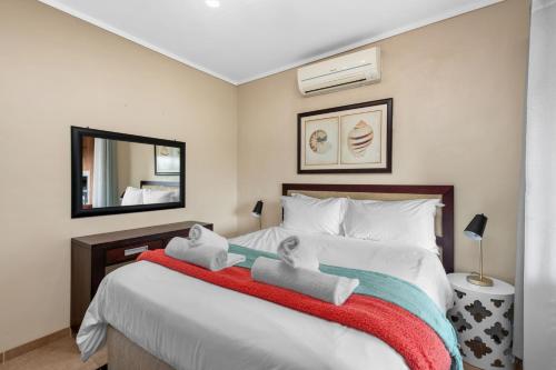 Bed, San Lameer Villa 10425 - 1 Bedroom Classic - 2 pax - San Lameer Rental Agency in Southbroom