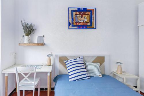 Bright flat in the centre of Marseille - image 8