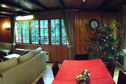Chalet au bord de l’eau in Saint-Quirin