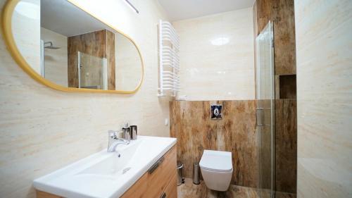 One-Bedroom Apartment image 1