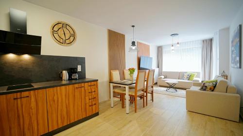 Apartamenty EverySky Kilińskiego 17C - image 2