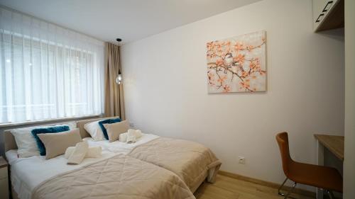 One-Bedroom Apartment image 4