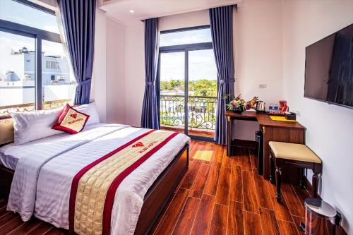 Triple Room with Balcony