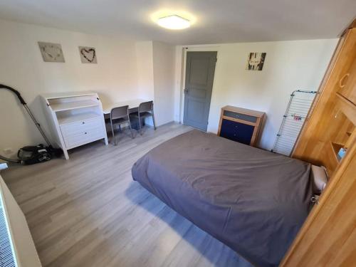 Appartement entier dans cour intérieure