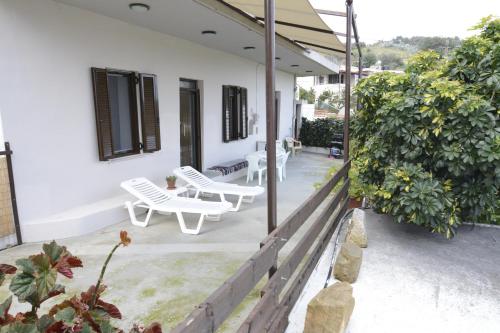 Kallergiana Bay view family home