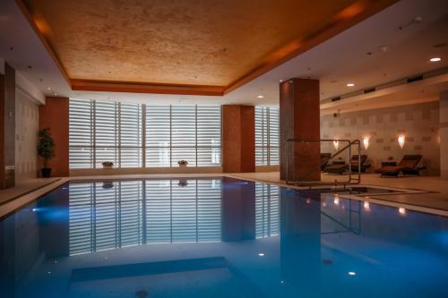 DoubleTree by Hilton Bratislava - image 9