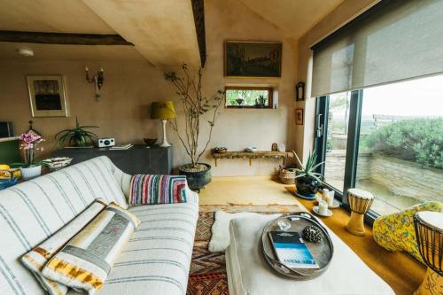 Romantic Country Annex With Views - 10 min to Bath in Wick