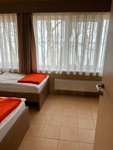 BF Hotel – Balatonfoldvar, AZ
