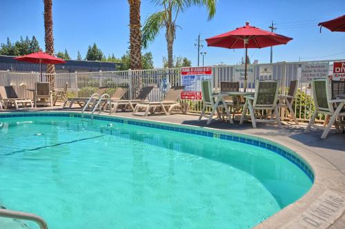 Bridgeview Hotel – Fresno, CA