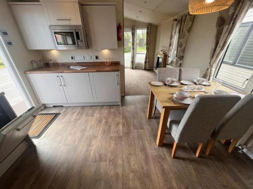 BH14 - Marlie Holiday Park - New Romney