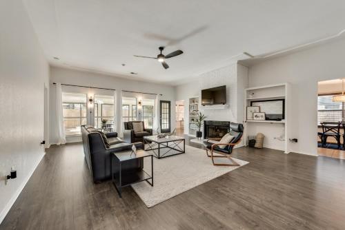 Kellers Spacious 4 Bedroom Stay in Keller, USA