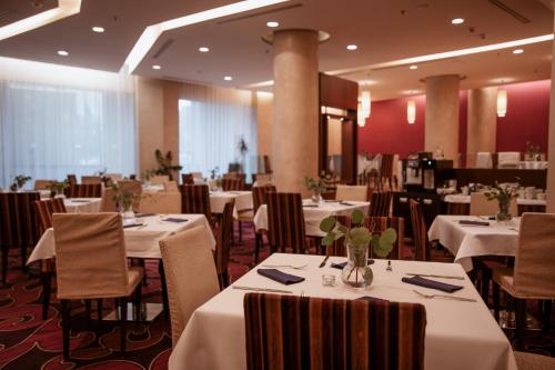 DoubleTree by Hilton Bratislava - image 14