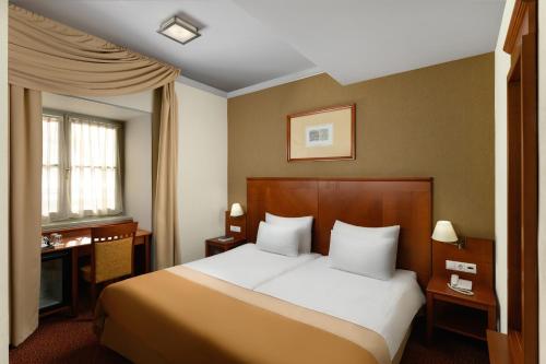 Hotel Magyar Király - image 14