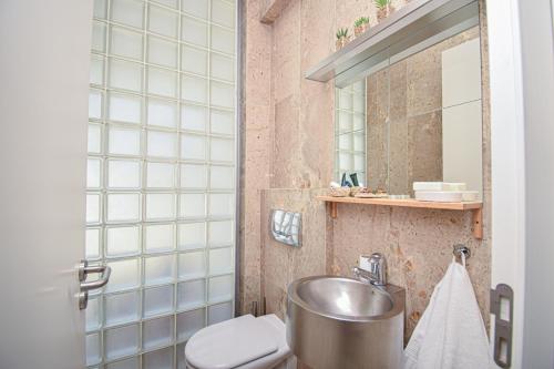 Spacious VIlla with Swiming Pool and Terrace Spacious VIlla with Swiming Pool and Terrace