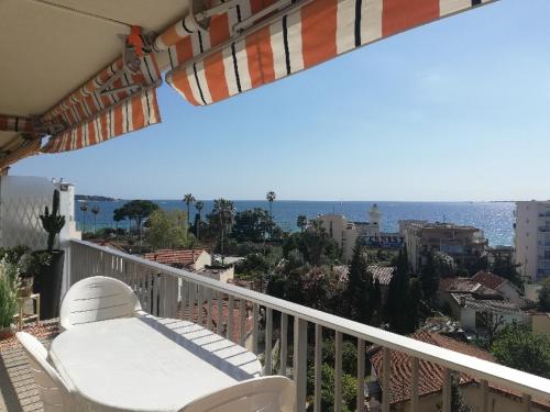 Appartement vue mer Juan les Pins