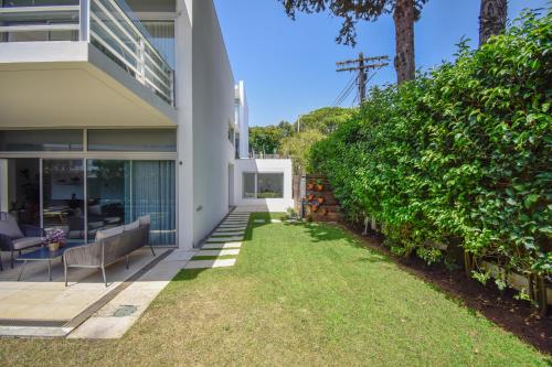 Spacious VIlla with Swiming Pool and Terrace Spacious VIlla with Swiming Pool and Terrace