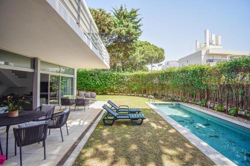 Spacious VIlla with Swiming Pool and Terrace Spacious VIlla with Swiming Pool and Terrace