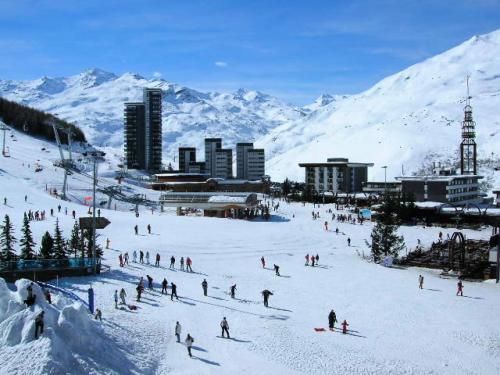 Residence Chaviere - Studio 4 pers au pied des pistes a la Croisette - acces 3 Vallees MAE-5624 near Le Chalet